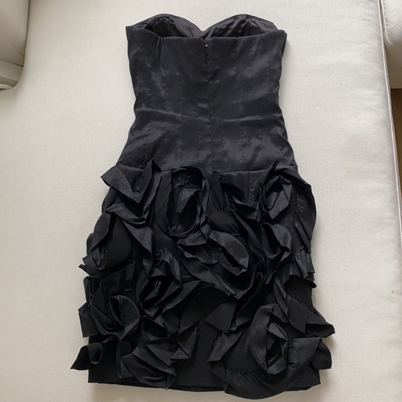 BCBG Max & Cleo Black Strapless Formal Dress - Picture 6 of 11
